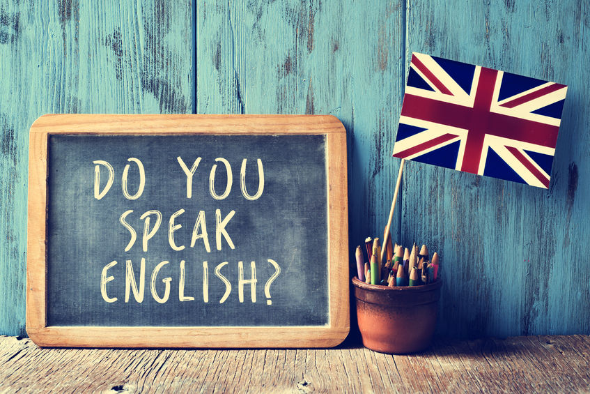 do_you_speak–english_Tafel_britische_Flagge_Stifte_123RF.jpg