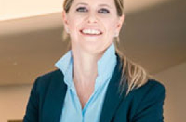 NZZ_Nicole_Ruetsche_perlen_web.jpg