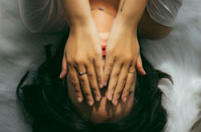 Perlen_Gesundheit_Stress_Überforderung_anthony-tran-unsplash_web.jpg