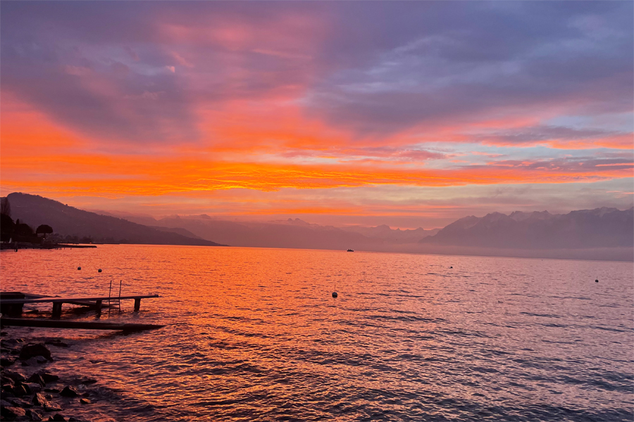 Lever de soleil sur le Léman