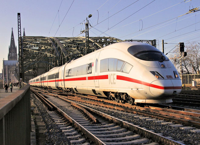 Deutsche_Bahn1_DB.jpg