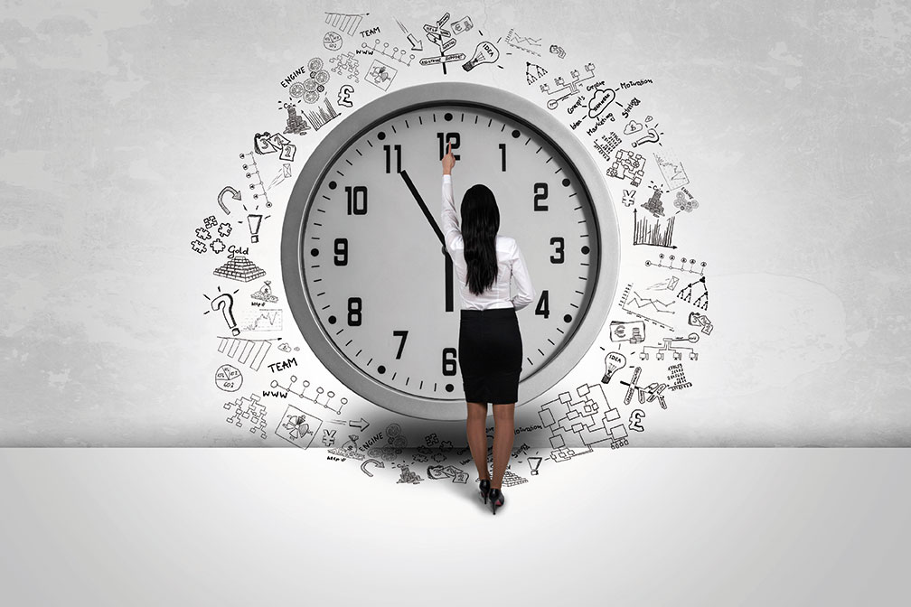 F-S.08_Frau-an-Uhr-2_2016.jpg