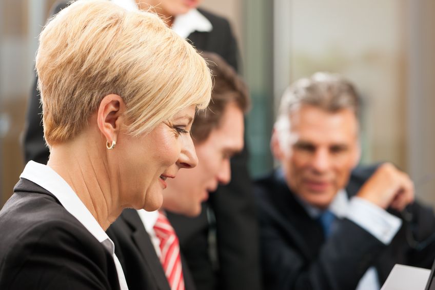 Frau-Führung_123RF.jpg