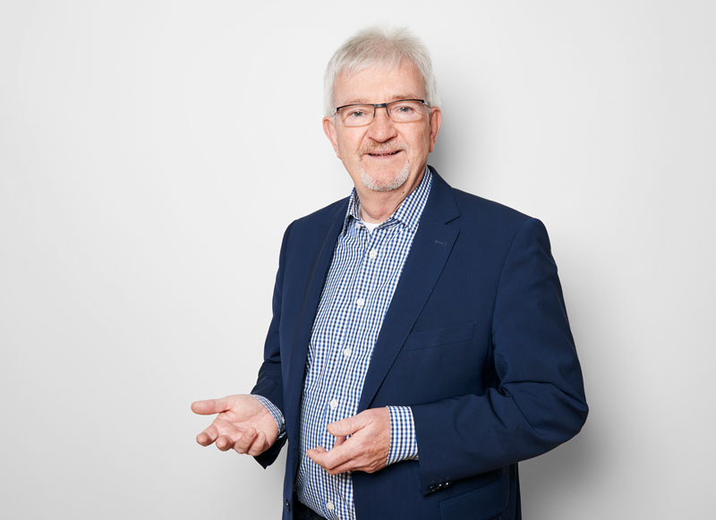 Michael-Kuehl-Lenjer-2_web.jpg