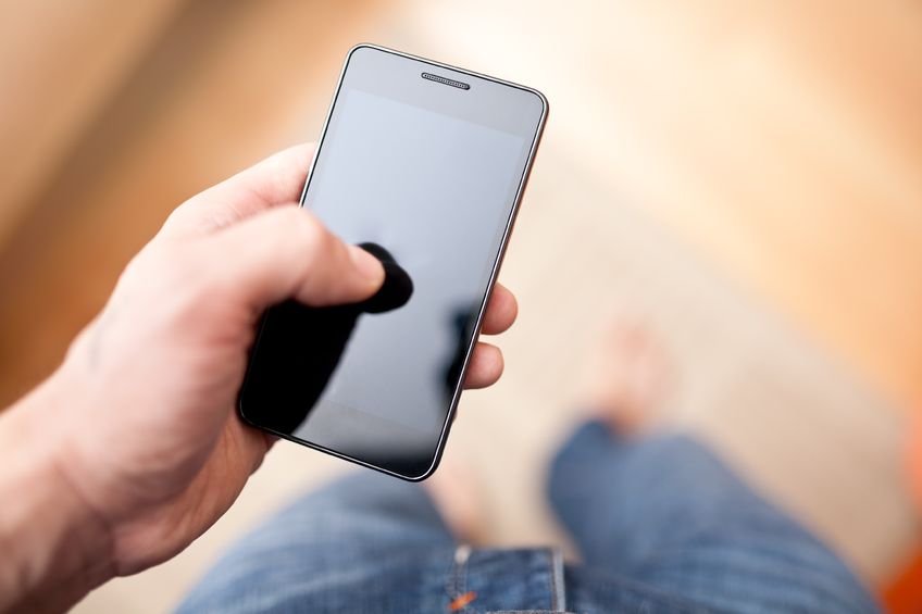 Mobile_123RF.jpg