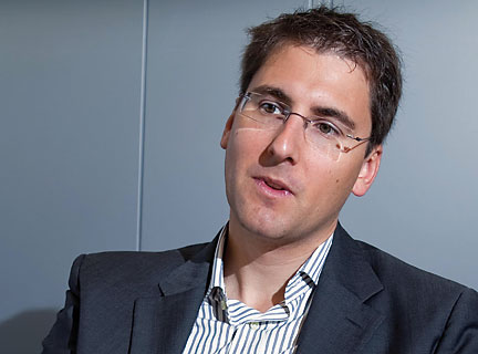 S.12_portrait03_03_09.jpg
