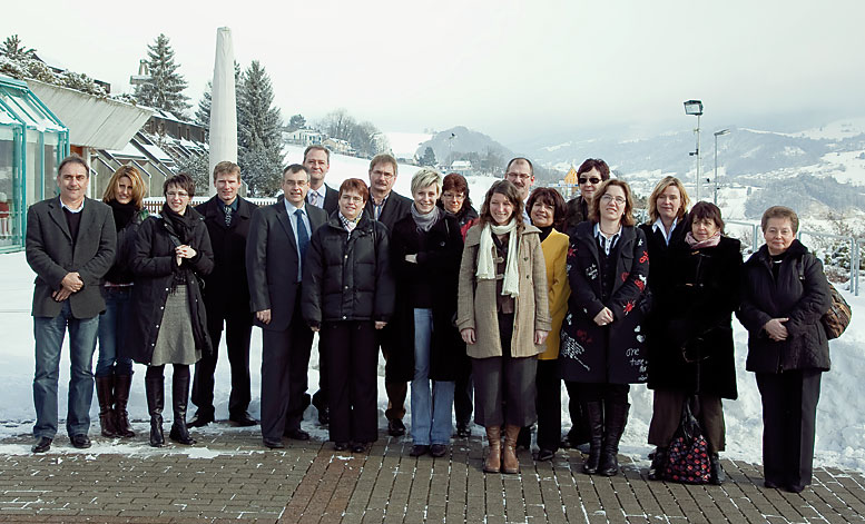 S.32_hrteam01_02_09.jpg