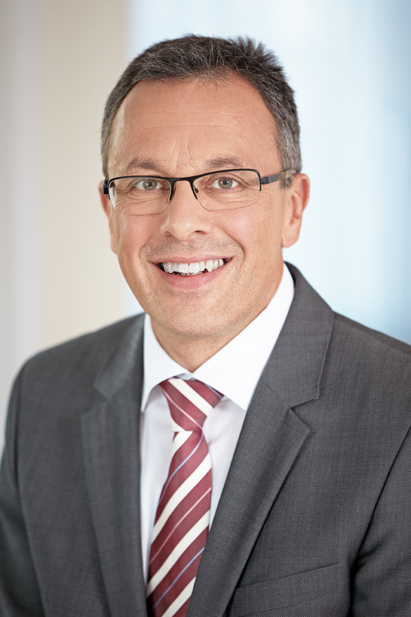 Thomas-Recher.jpg