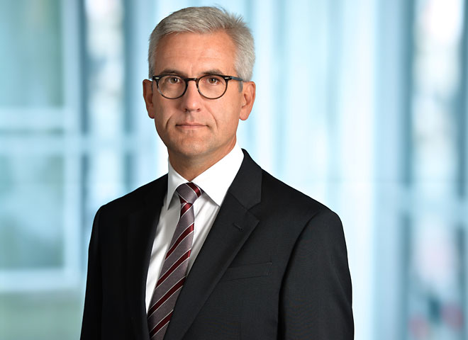 Ulrich_Spiesshofer_ABB.jpg