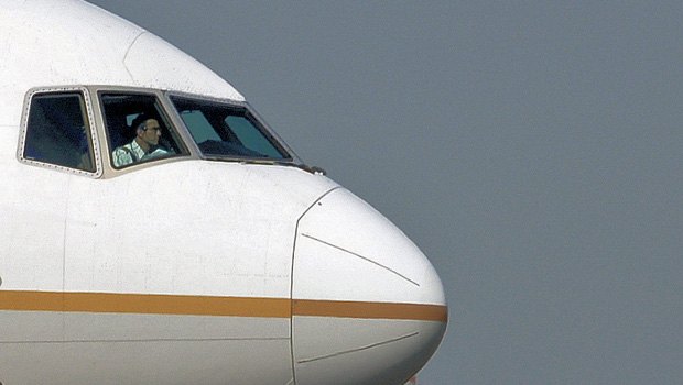 flugzeug_boeing777-200er_n37018_continental_archiv.jpg