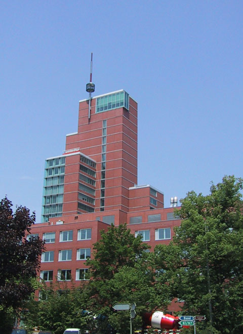 swisscom_tower_6.jpg