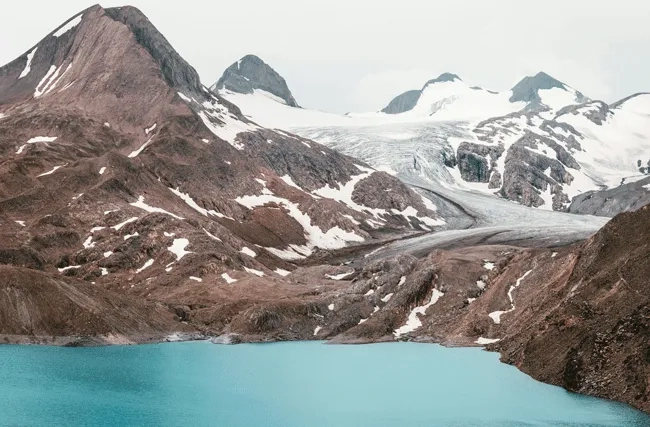 Blick auf schmelzenden Gletscher am Griessee, Obergoms, Schweiz