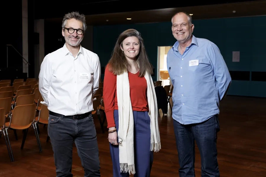 4. Pierre Von Kaenel, Co-fondateur Concretis SNC, membre comité de l’ARFOR, Joanna Mayot-Gros, Co-directrice de l’EMBA, HEIG VD et Olivier Mooser, Responsable formation, Raiffensen Suisse