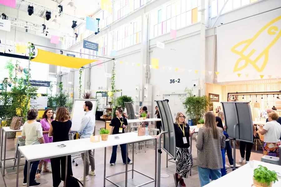 Angeregtes Diskutieren an den Breakout-Sessions
