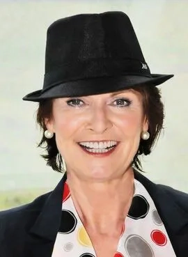 Anne-Schüller_web.jpg