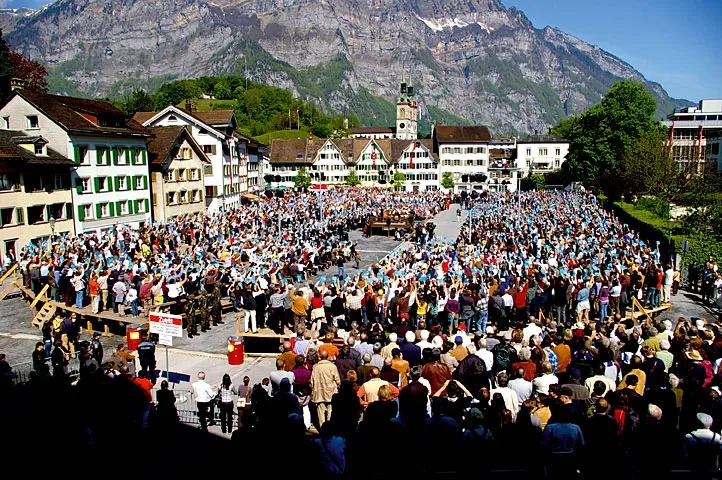 S.05_Landsgemeinde 04_10.jpg