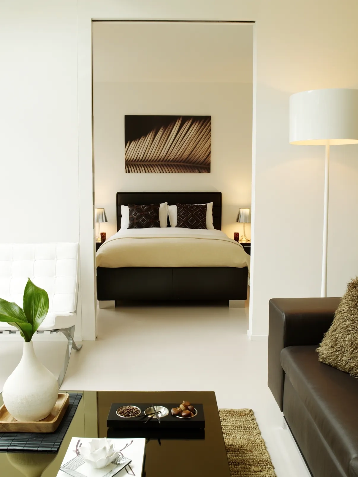VISIONAPARTMENTS Wohn- und Schlafzimmer_Zürich_Bellariastrasse.jpg