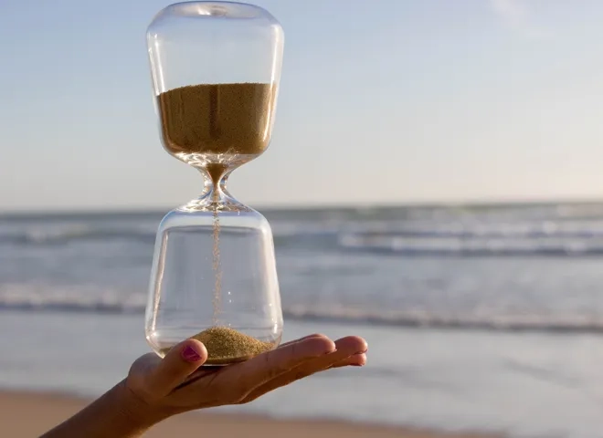 hourglass_unsplash.jpg
